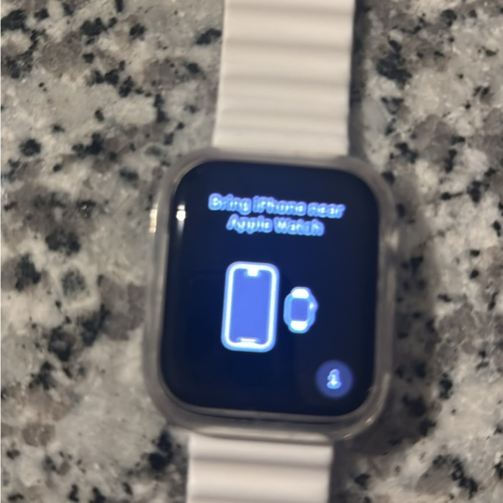 Apple Watch 9 series 45 mm silver framing